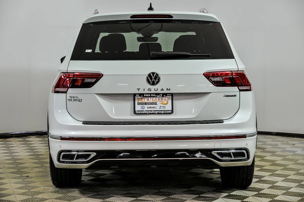 Certified 2024 Volkswagen Tiguan SEL R-Line image 6