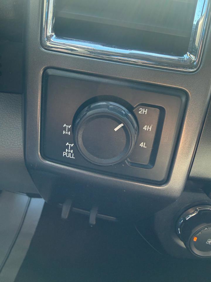 Used 2015 Ford F150 XLT w/ Equipment Group 302A Luxury image 21