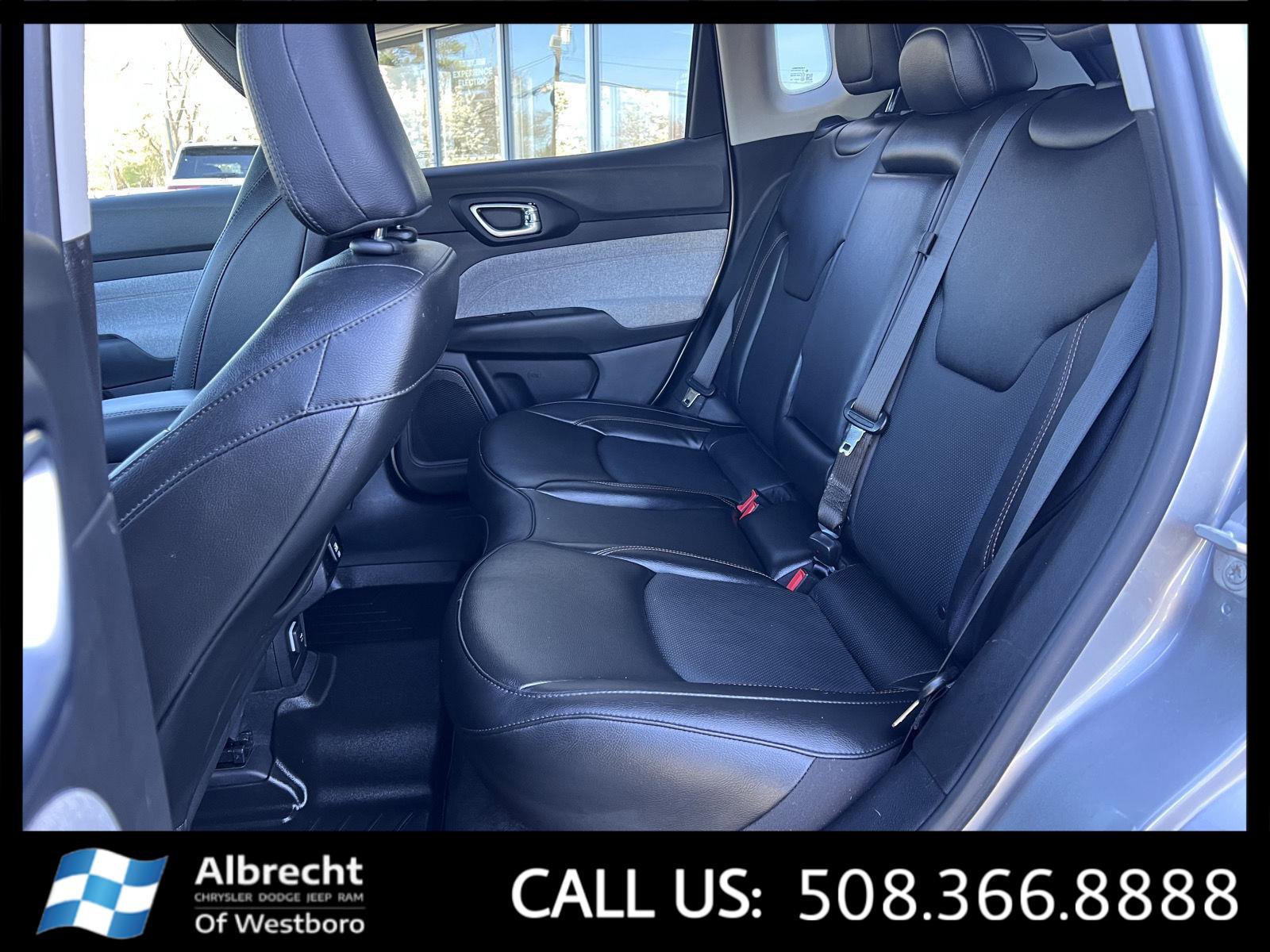 Used 2022 Jeep Compass Latitude AWD/4WD image 12