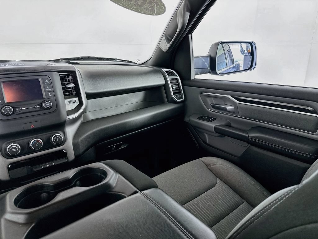 Used 2022 RAM 1500 Big Horn AWD/4WD image 32