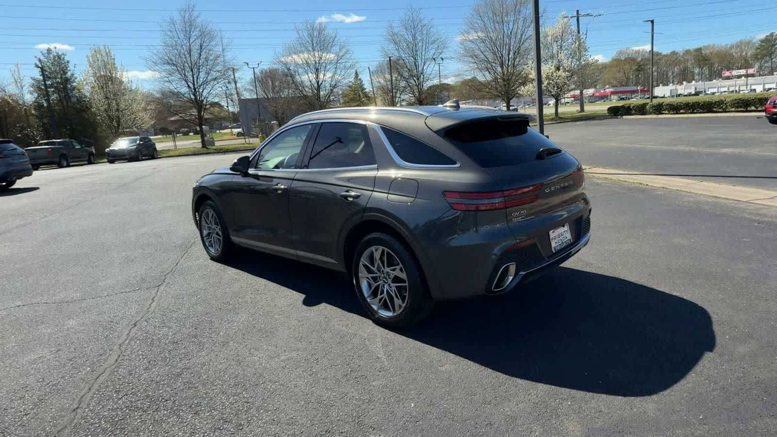 Used 2025 Genesis GV70 2.5T AWD/4WD image 6