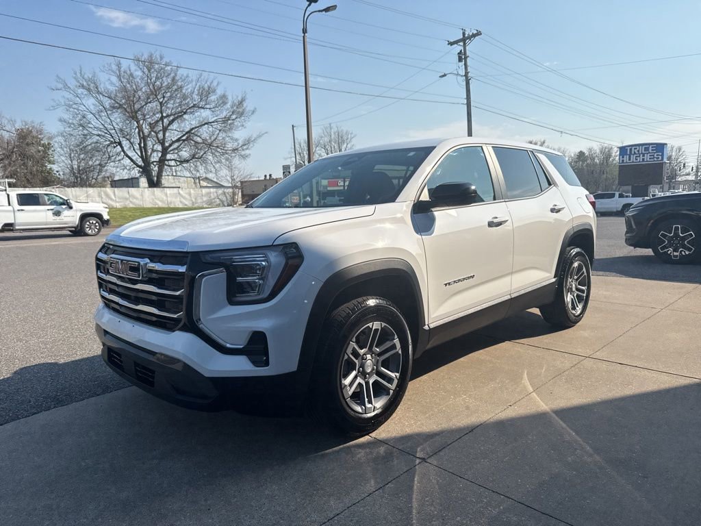 Used 2026 GMC Terrain Elevation image 4
