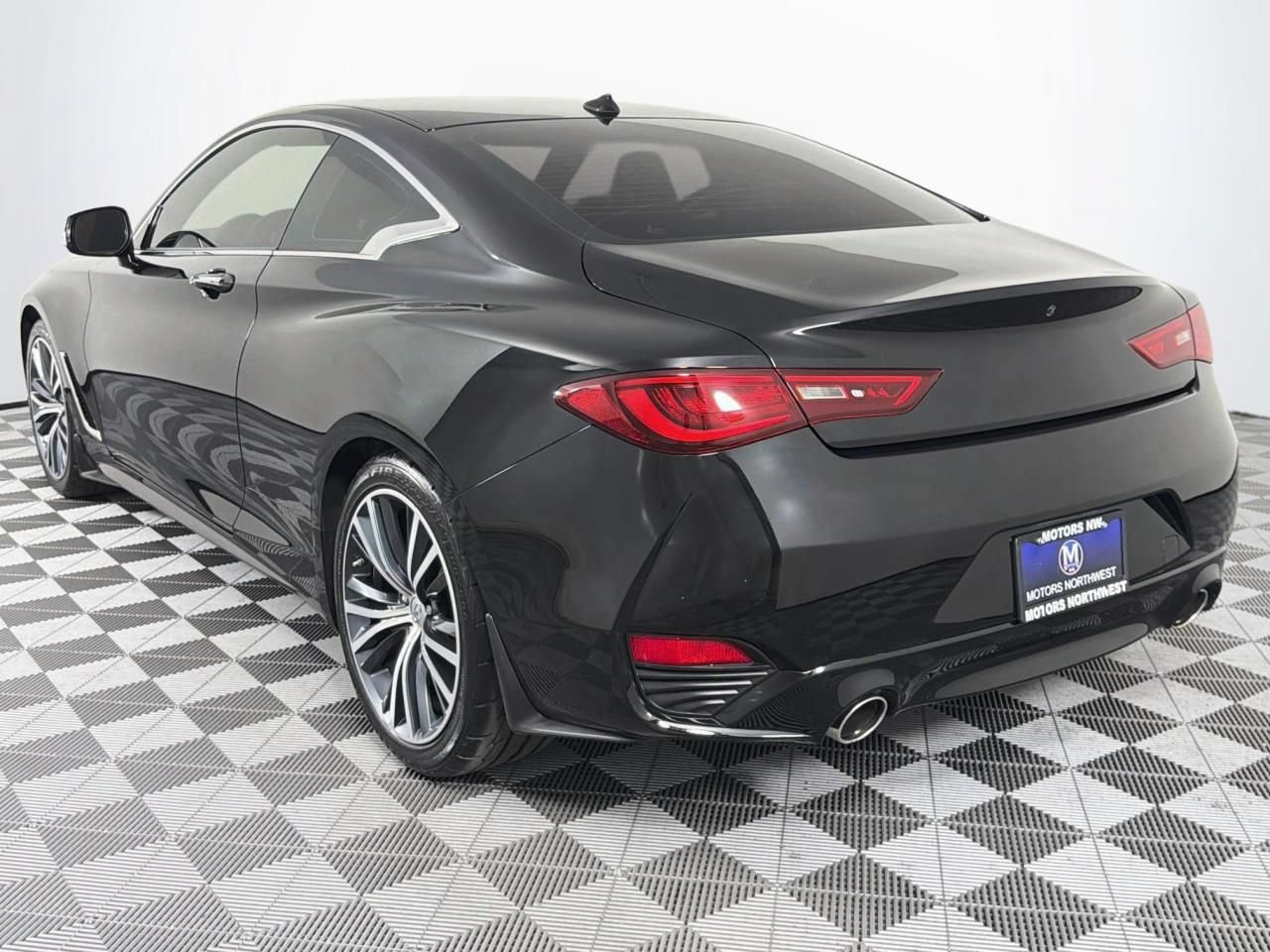 Used 2017 INFINITI Q60 3.0t AWD/4WD image 9