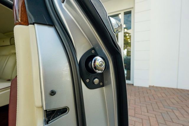 Used 2013 Rolls-Royce Phantom Sedan image 82