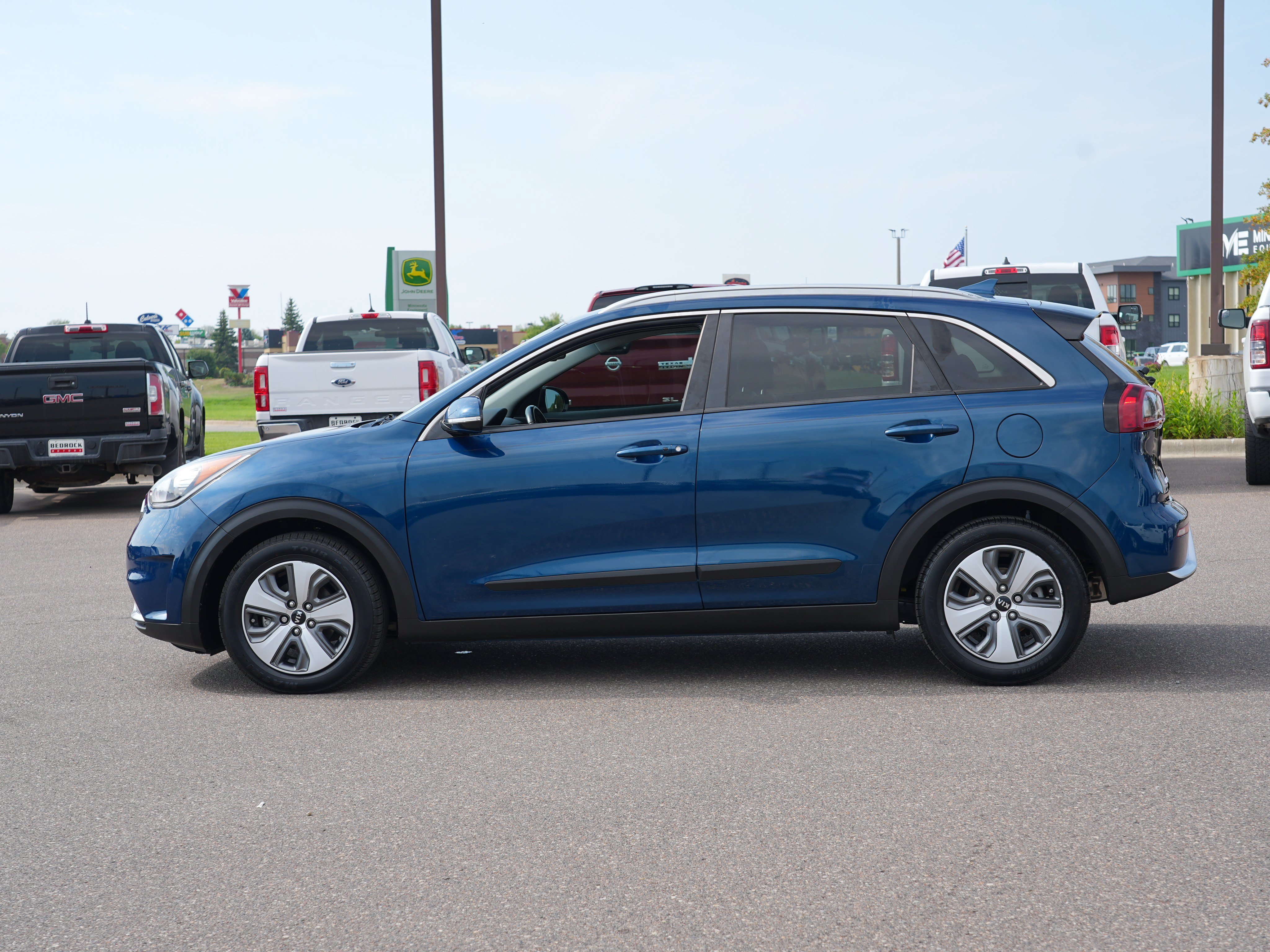 Used 2019 Kia Niro EX FWD image 6