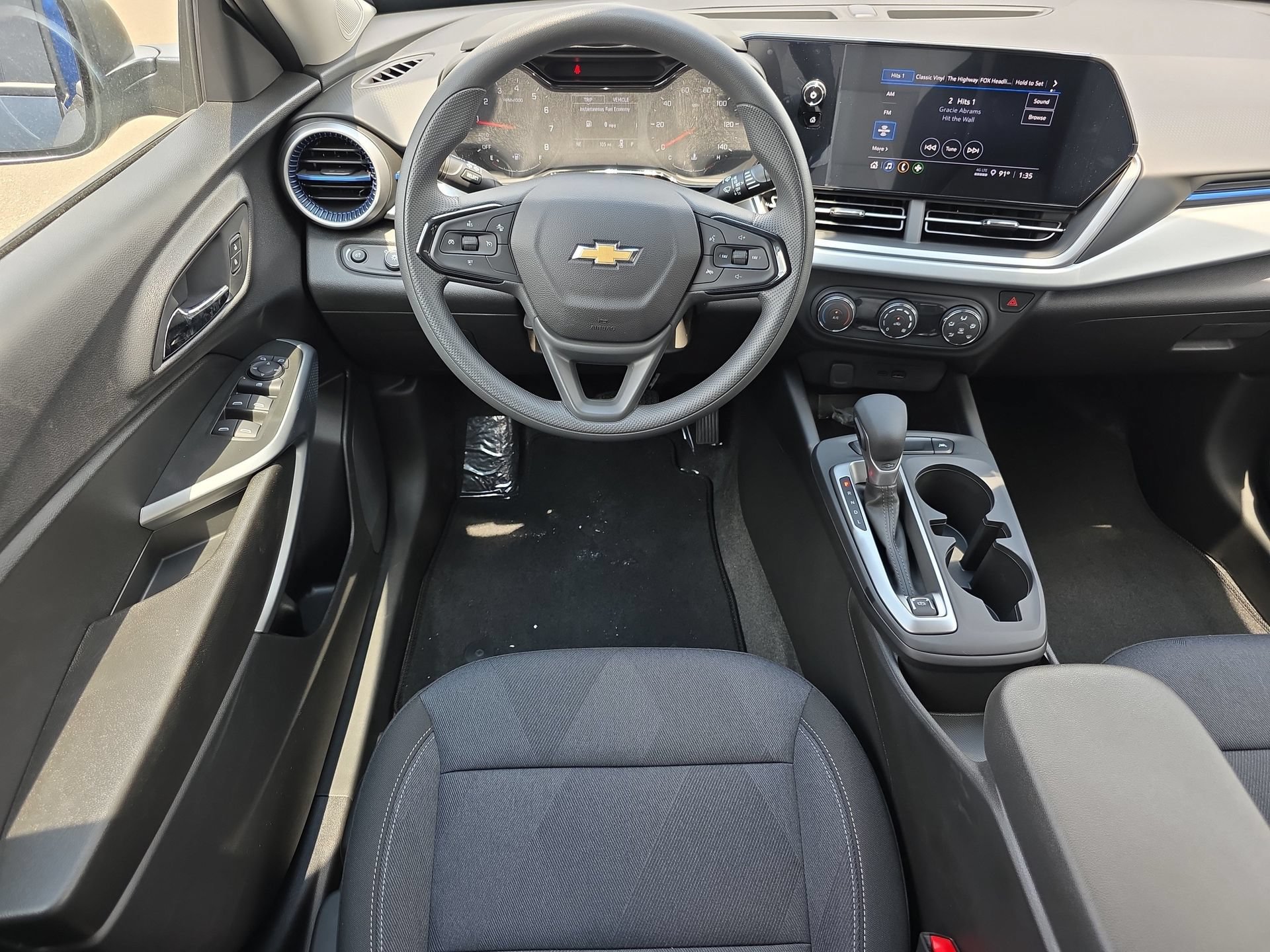 New 2026 Chevrolet Trax LS FWD image 12