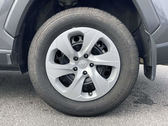 Used 2024 Toyota RAV4 LE image 11