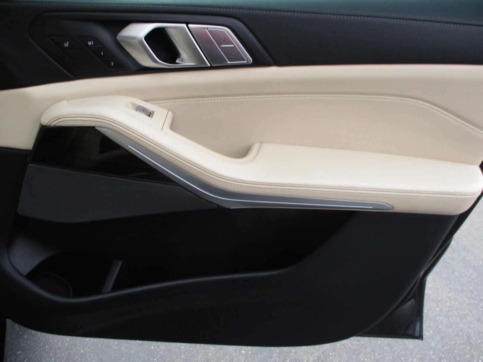 Used 2021 BMW X7 xDrive40i image 29