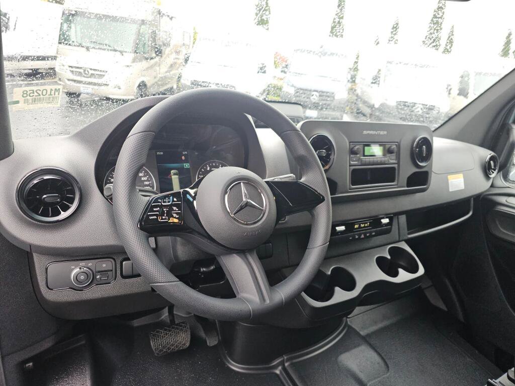 New 2025 Mercedes-Benz Sprinter 2500 image 21