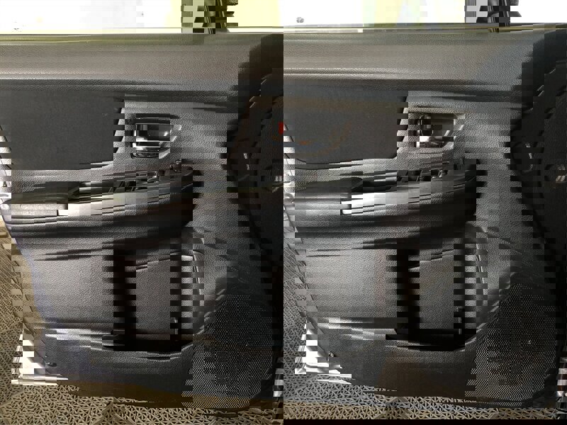 Used 2013 Subaru Impreza 2.0i Premium w/ All-Weather Pkg image 16