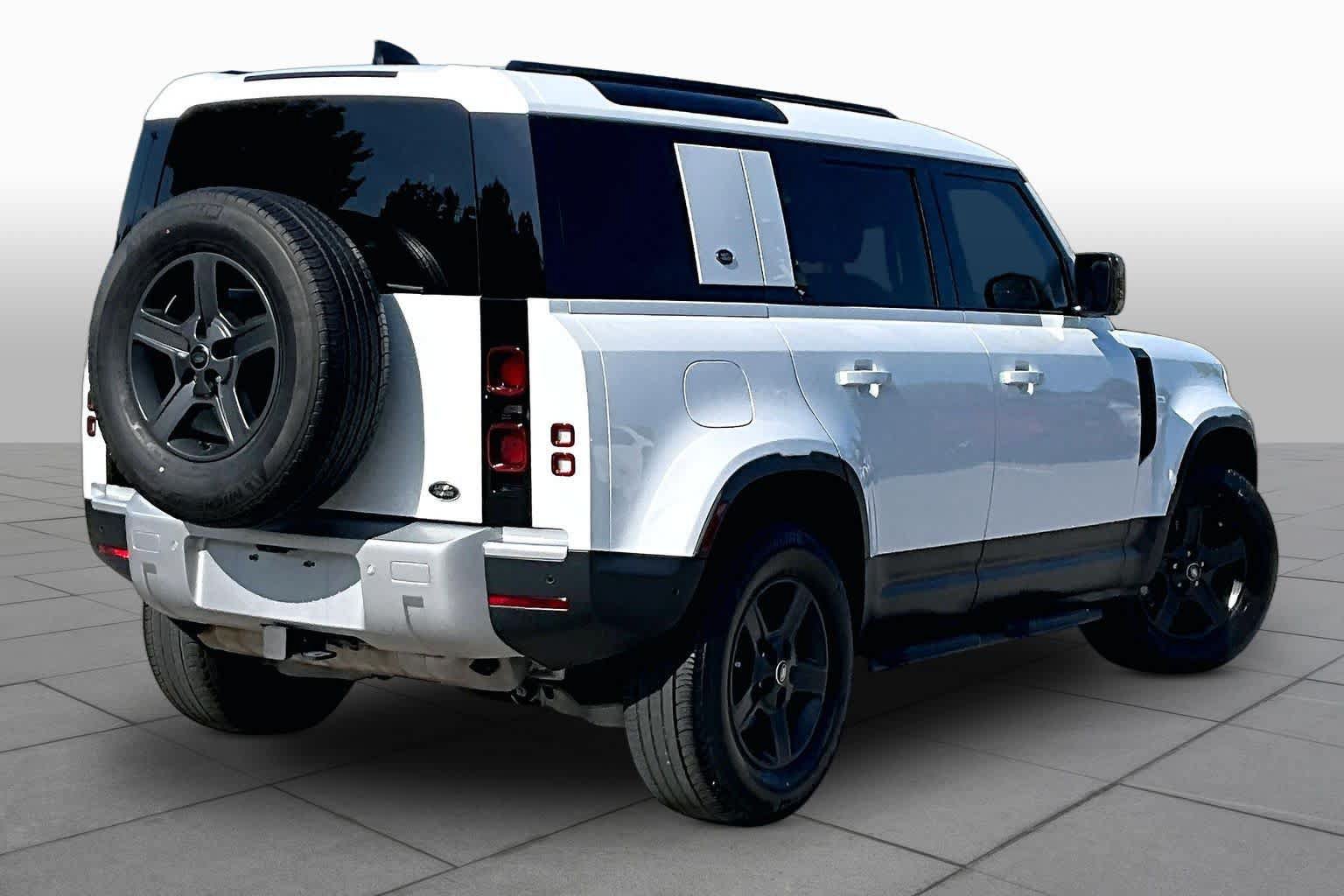 Used 2023 Land Rover Defender 110 S AWD/4WD image 12