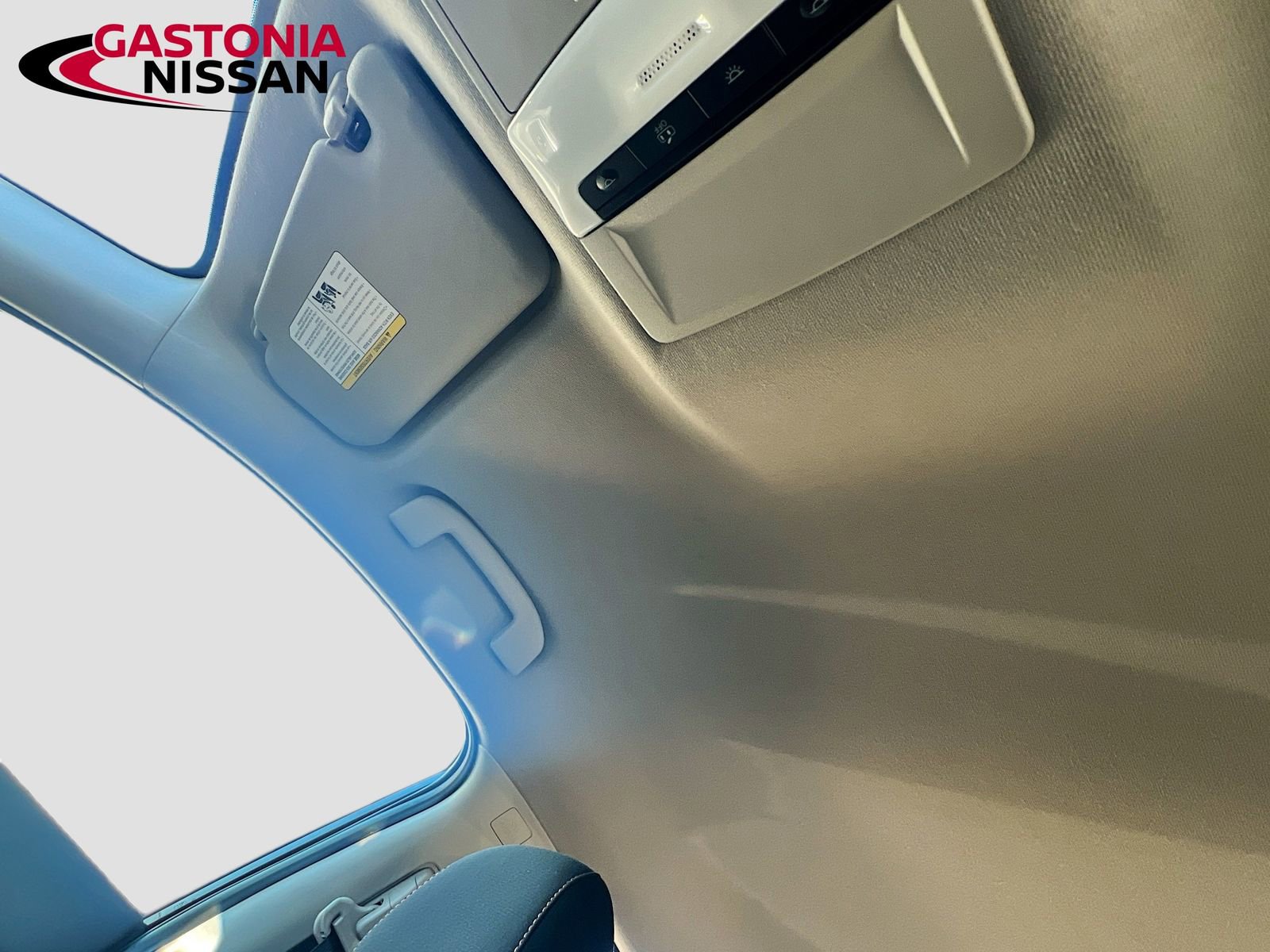 Used 2022 Nissan Sentra SR w/ Trunk Package image 27