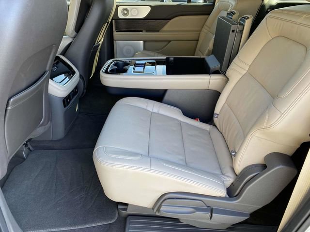 Used 2024 Lincoln Navigator L Reserve image 17