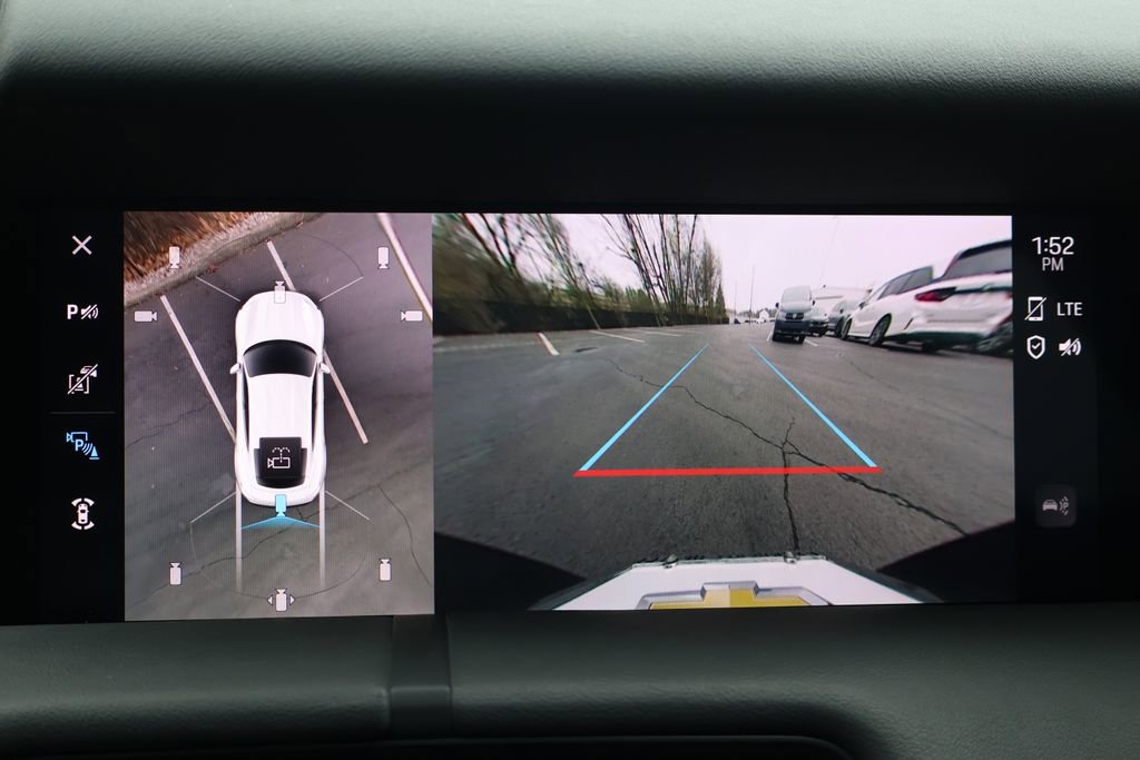 Used 2022 Porsche Taycan image 15