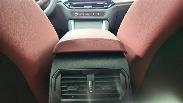 Used 2026 BMW M440i Convertible image 54