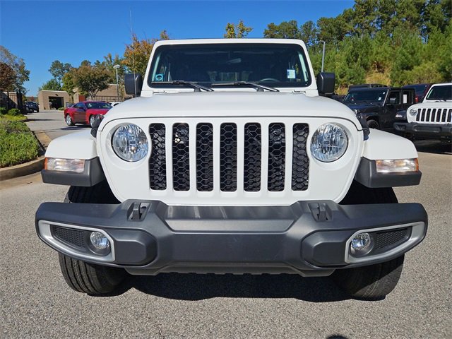 Used 2023 Jeep Gladiator Sport image 2