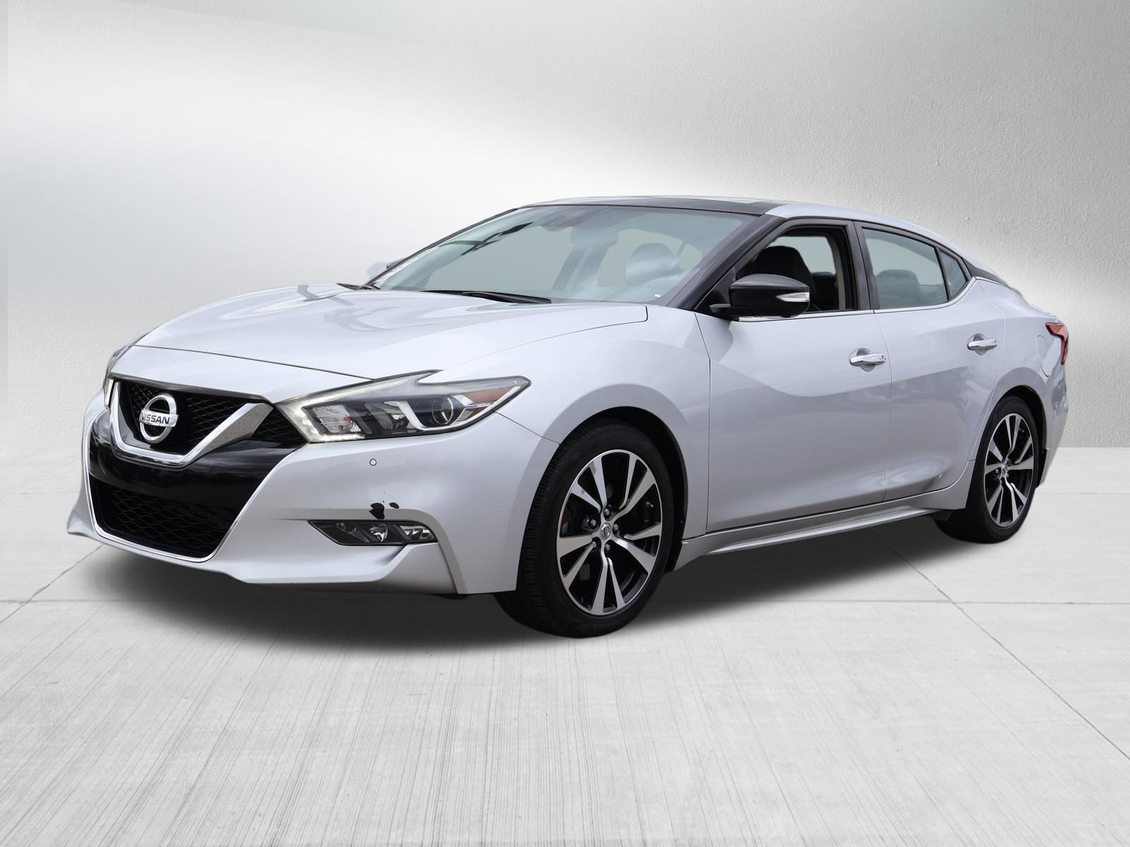 Used 2018 Nissan Maxima Platinum FWD image 3