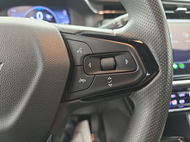 Used 2023 Chevrolet Bolt EUV LT w/ Driver Confidence Package image 40