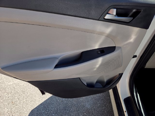 Used 2018 Hyundai Tucson SEL AWD/4WD image 35