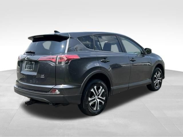 Used 2018 Toyota RAV4 LE w/ All Weather Liner Package AWD/4WD image 5