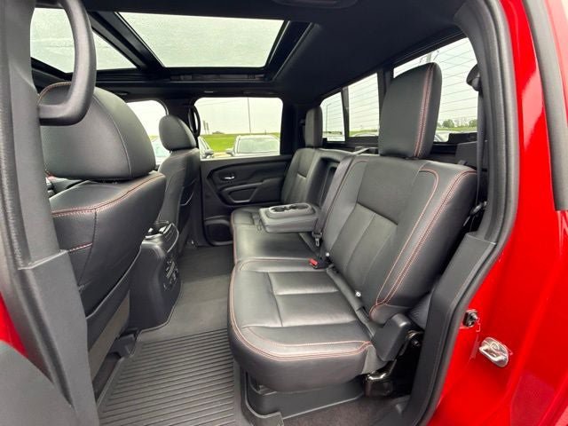 Used 2023 Nissan Titan PRO-4X w/ Pro-4x Convenience Package AWD/4WD image 19