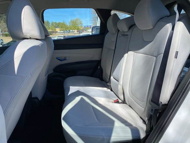 Used 2025 Hyundai Tucson SE image 25