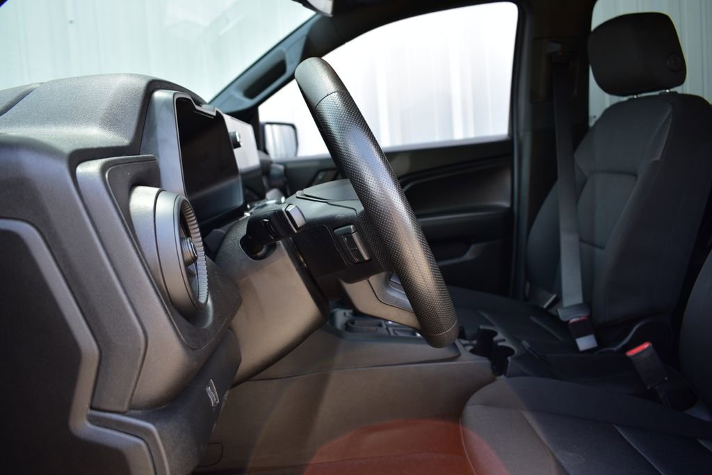 Used 2023 Chevrolet Colorado W/T RWD image 36