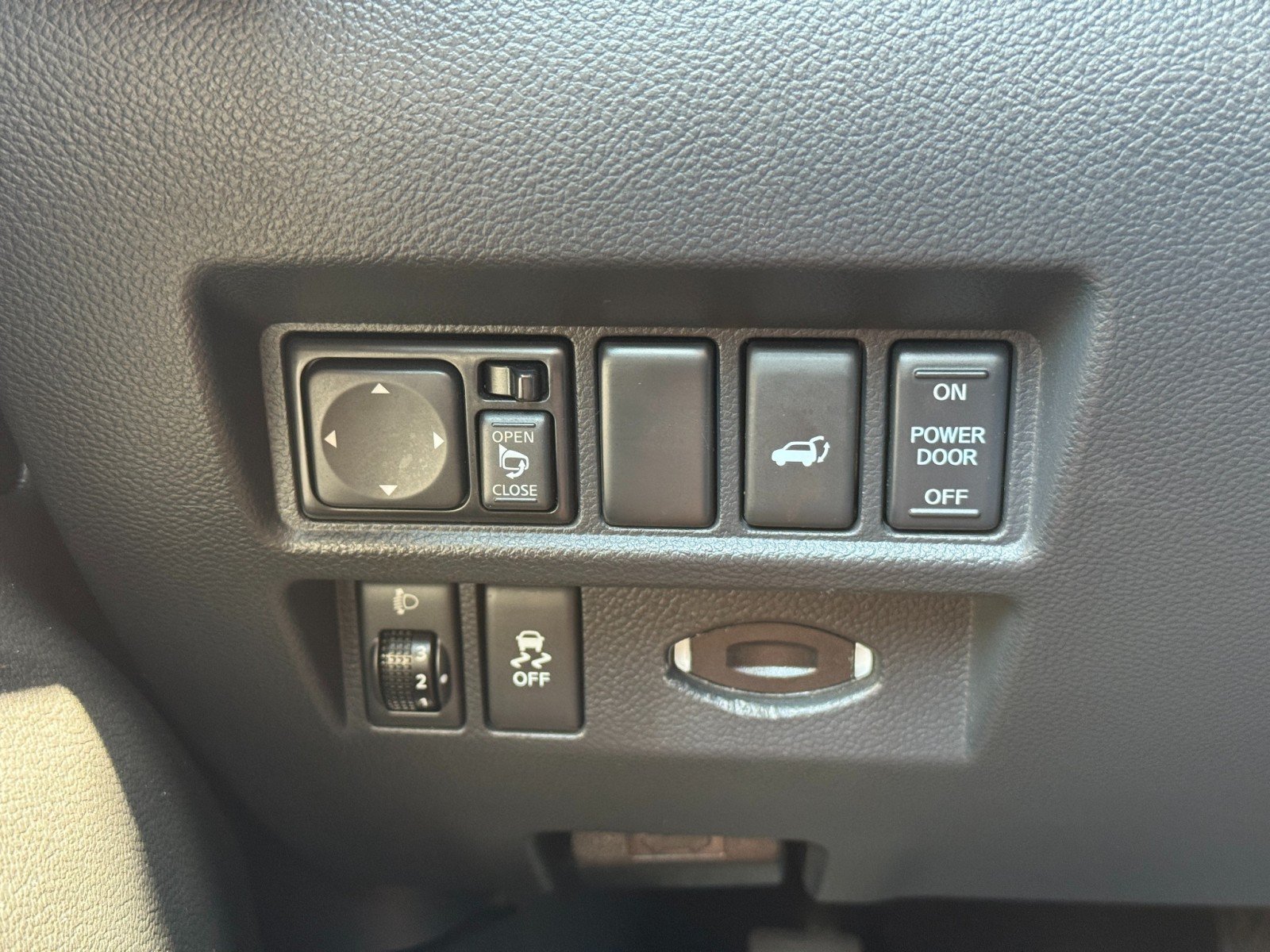 Used 2014 INFINITI QX70 2WD w/ Premium Package image 18