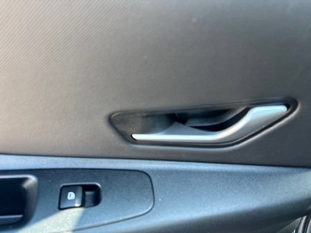 Used 2024 Hyundai Elantra Limited FWD image 21
