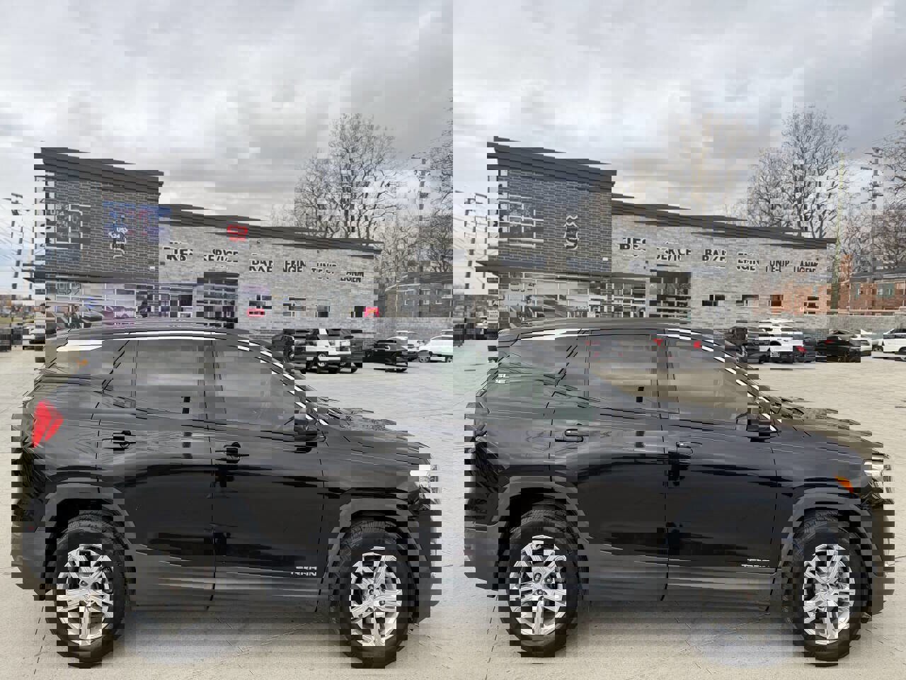 Used 2018 GMC Terrain SLE image 14