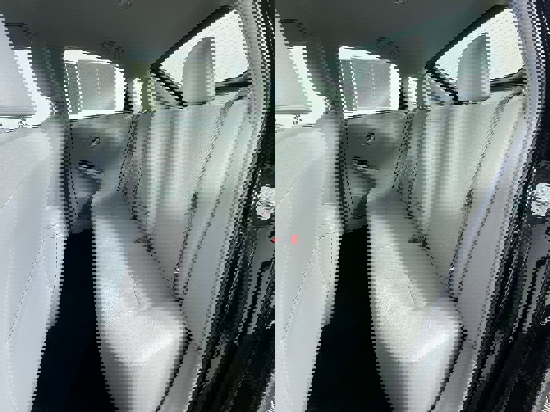 Used 2015 Toyota Prius Two image 21