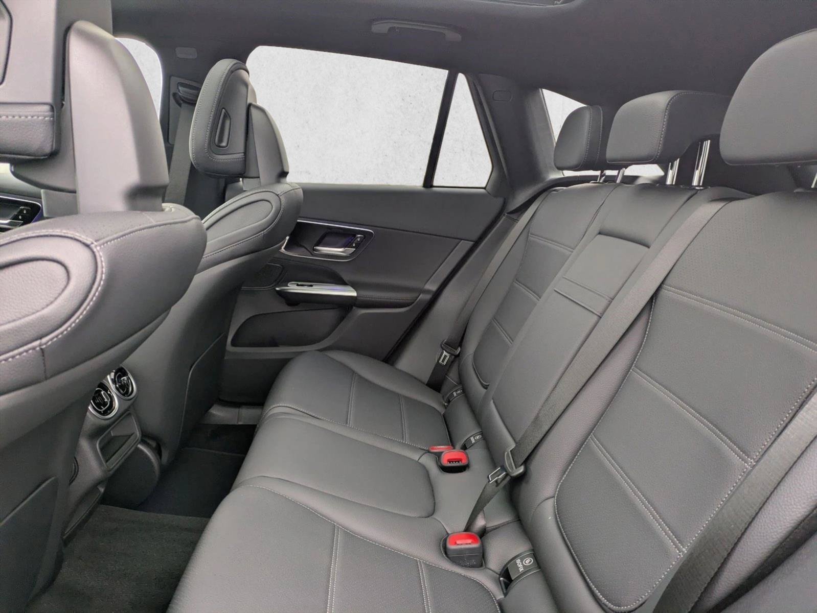 New 2026 Mercedes-Benz GLC 300 4MATIC image 19