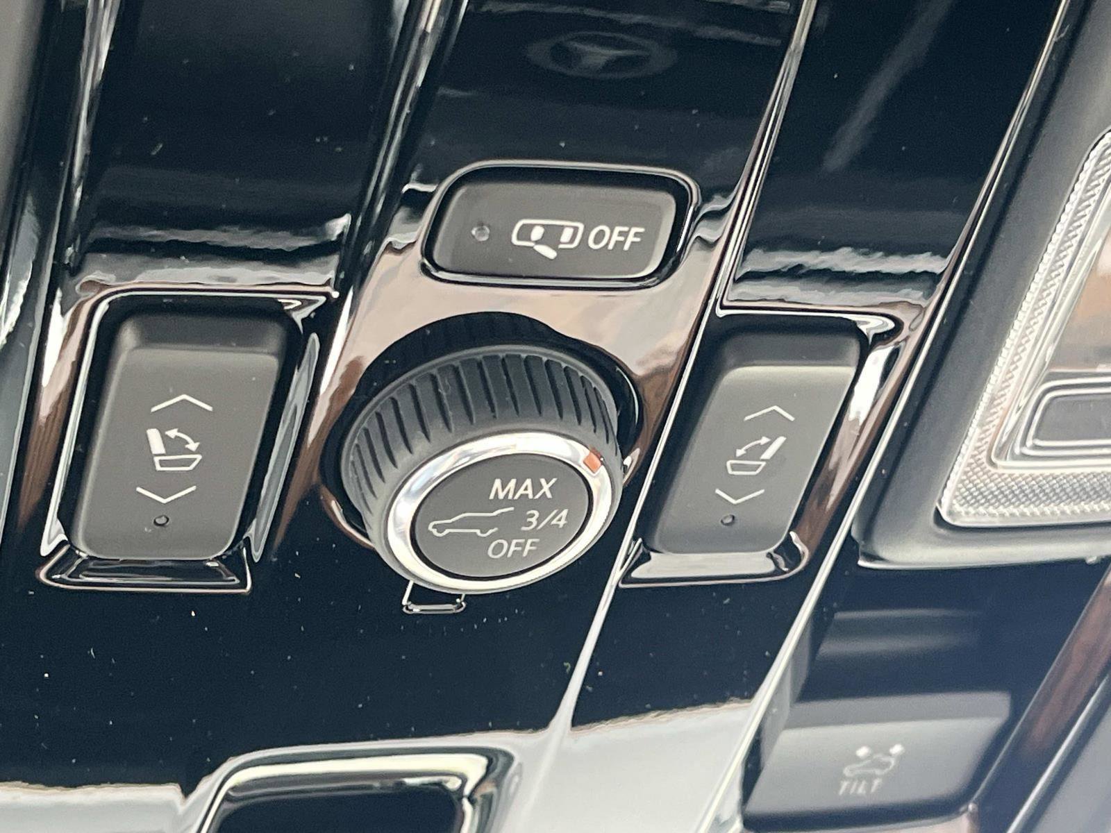 Used 2026 Cadillac Escalade Platinum Sport AWD/4WD image 42