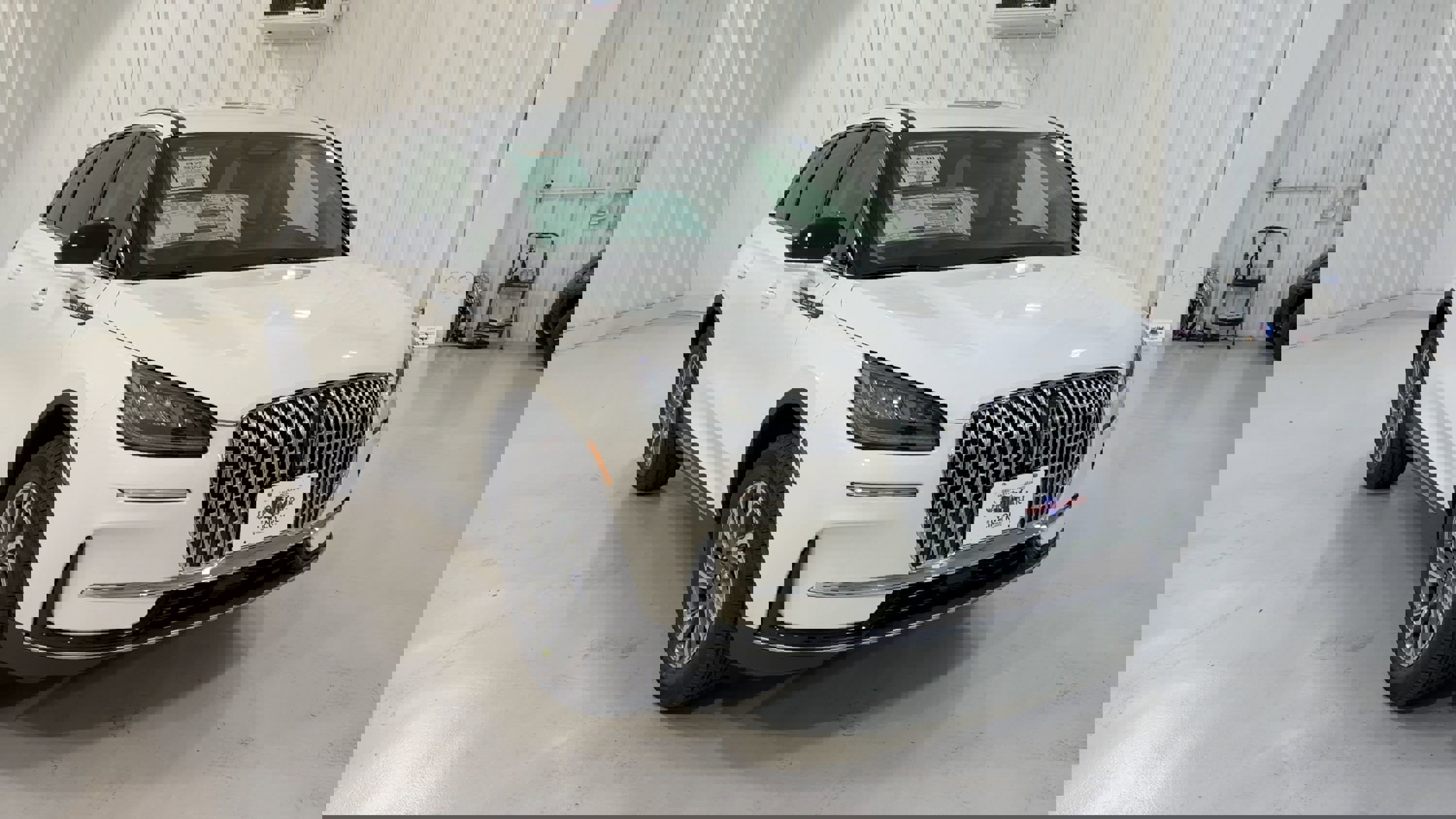 New 2026 Lincoln Corsair Premiere image 3