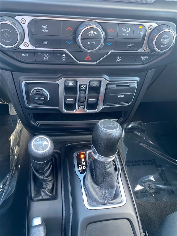 Used 2019 Jeep Wrangler Unlimited Sport S AWD/4WD image 16