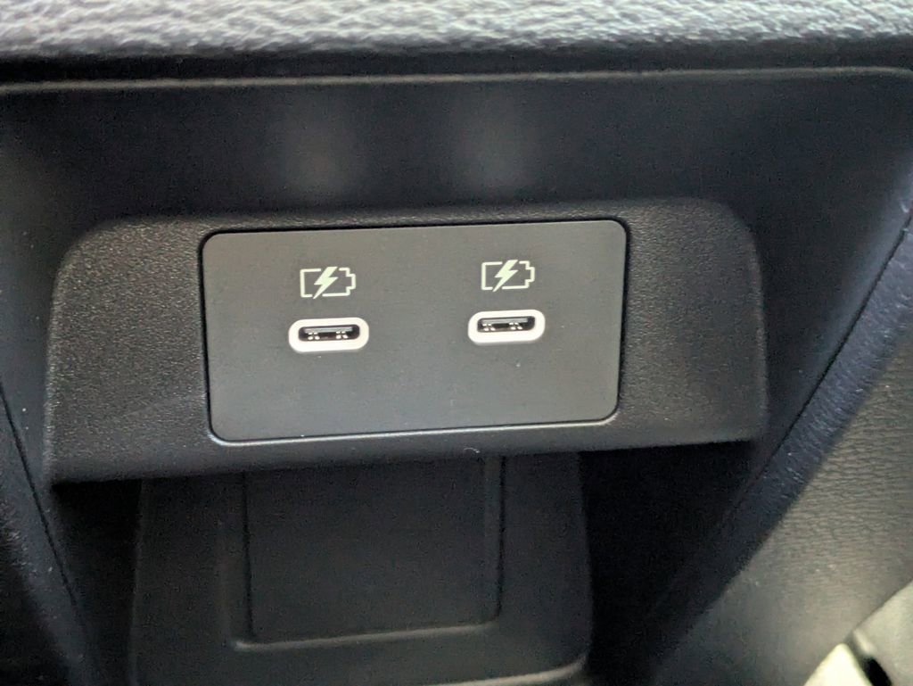 New 2026 Mitsubishi Outlander SEL FWD image 15