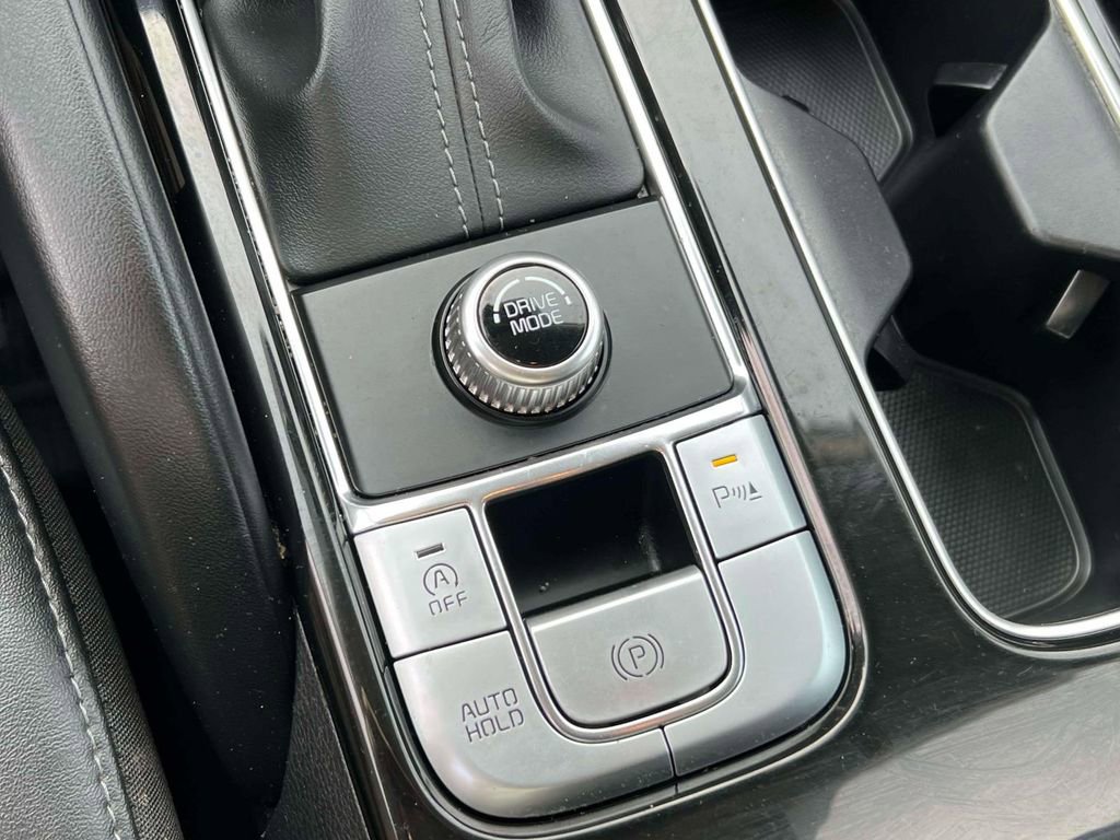 Used 2023 Kia Telluride LX FWD image 29