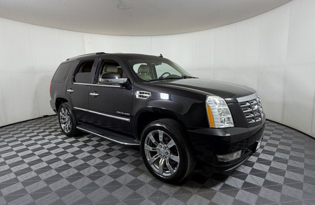 Used 2012 Cadillac Escalade AWD image 1
