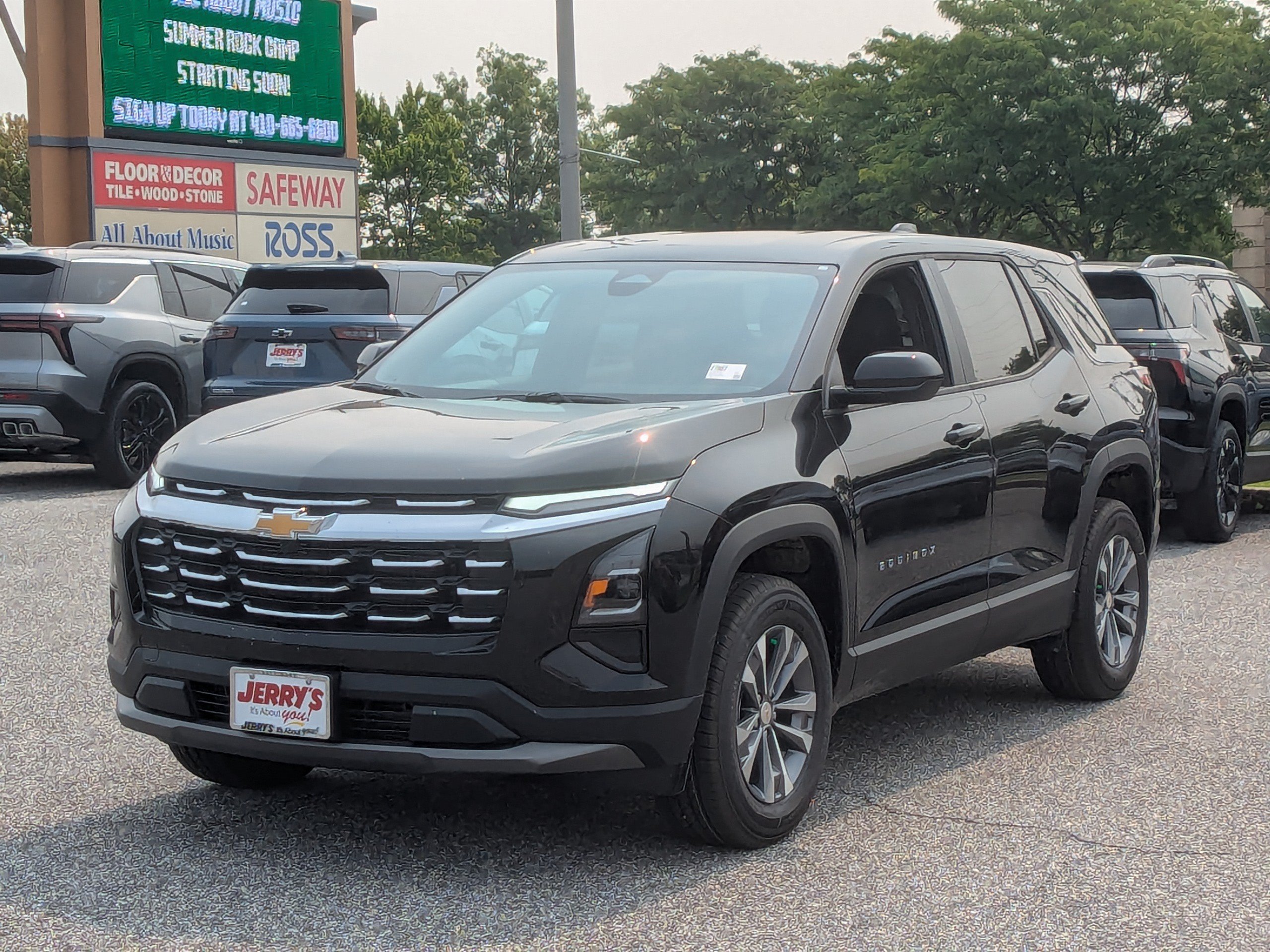 New 2027 Chevrolet Equinox LT FWD image 4