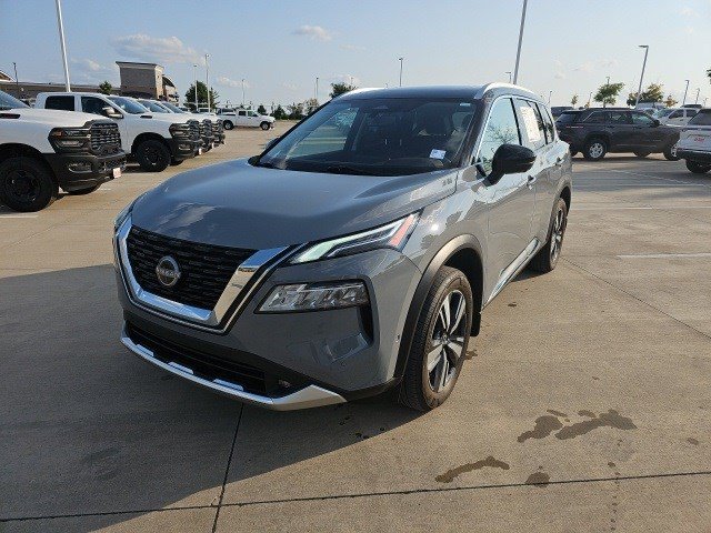 Used 2022 Nissan Rogue Platinum w/ Head-Up Display Package
