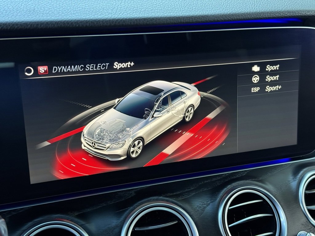 Used 2020 Mercedes-Benz E 350 4MATIC Sedan image 7