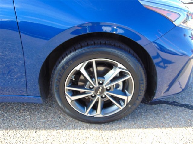 Used 2023 Kia Forte LXS image 27