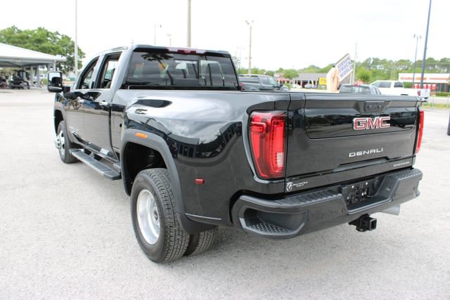 Used 2022 GMC Sierra 3500 Denali w/ Denali Ultimate Package AWD/4WD image 8