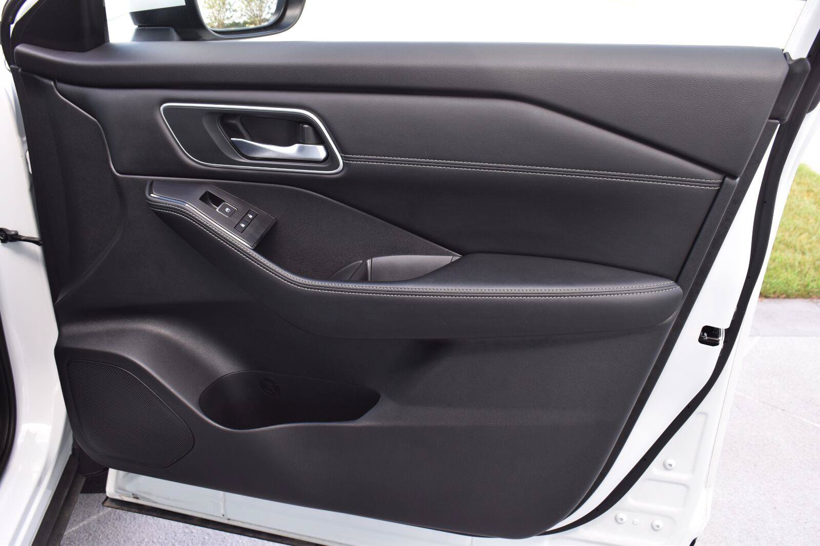 Used 2025 Nissan Rogue Platinum w/ Platinum Premium Package FWD image 67