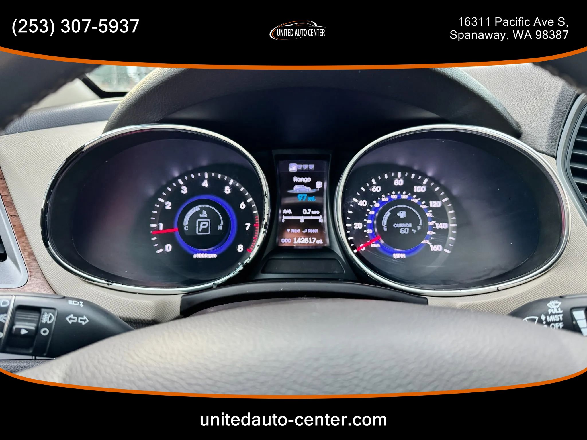 Used 2013 Hyundai Santa Fe Sport image 16