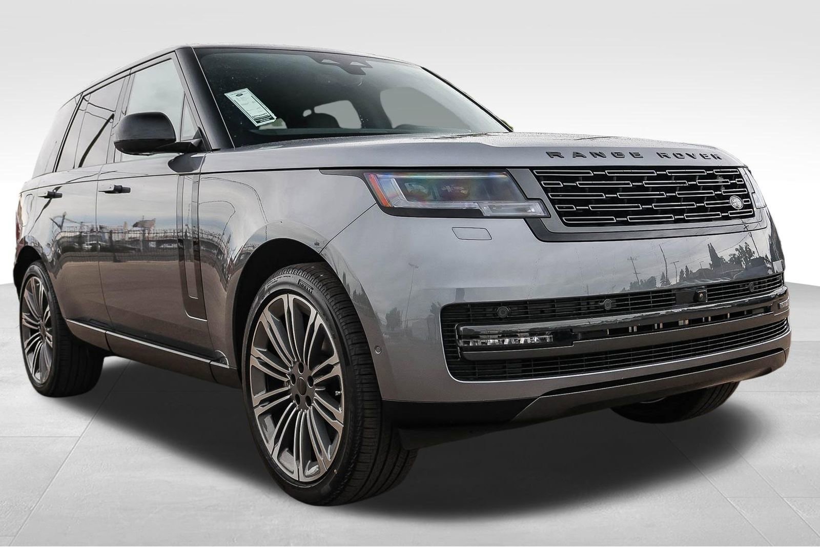 New 2026 Land Rover Range Rover SE AWD/4WD image 3
