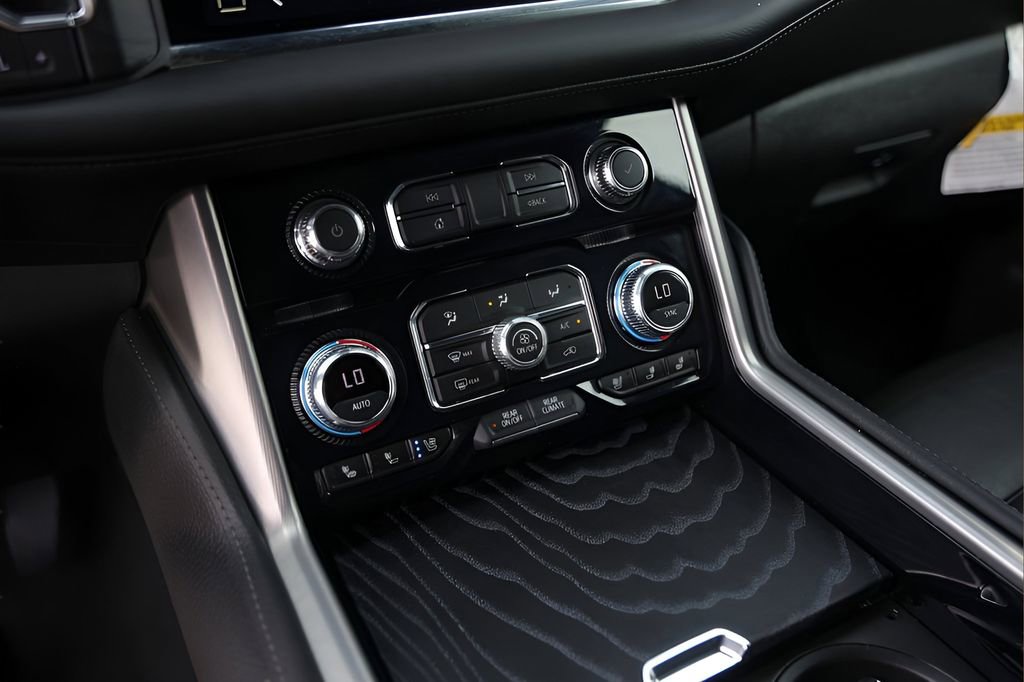 Used 2024 GMC Yukon Denali image 20