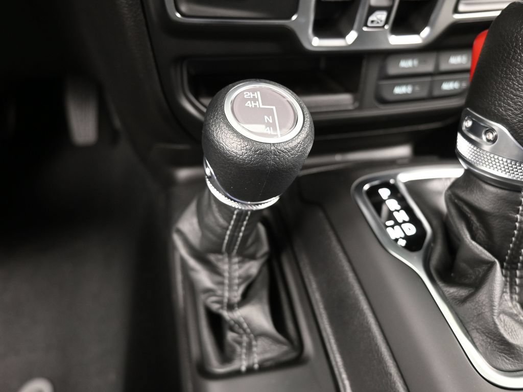New 2026 Jeep Gladiator Sport AWD/4WD image 20