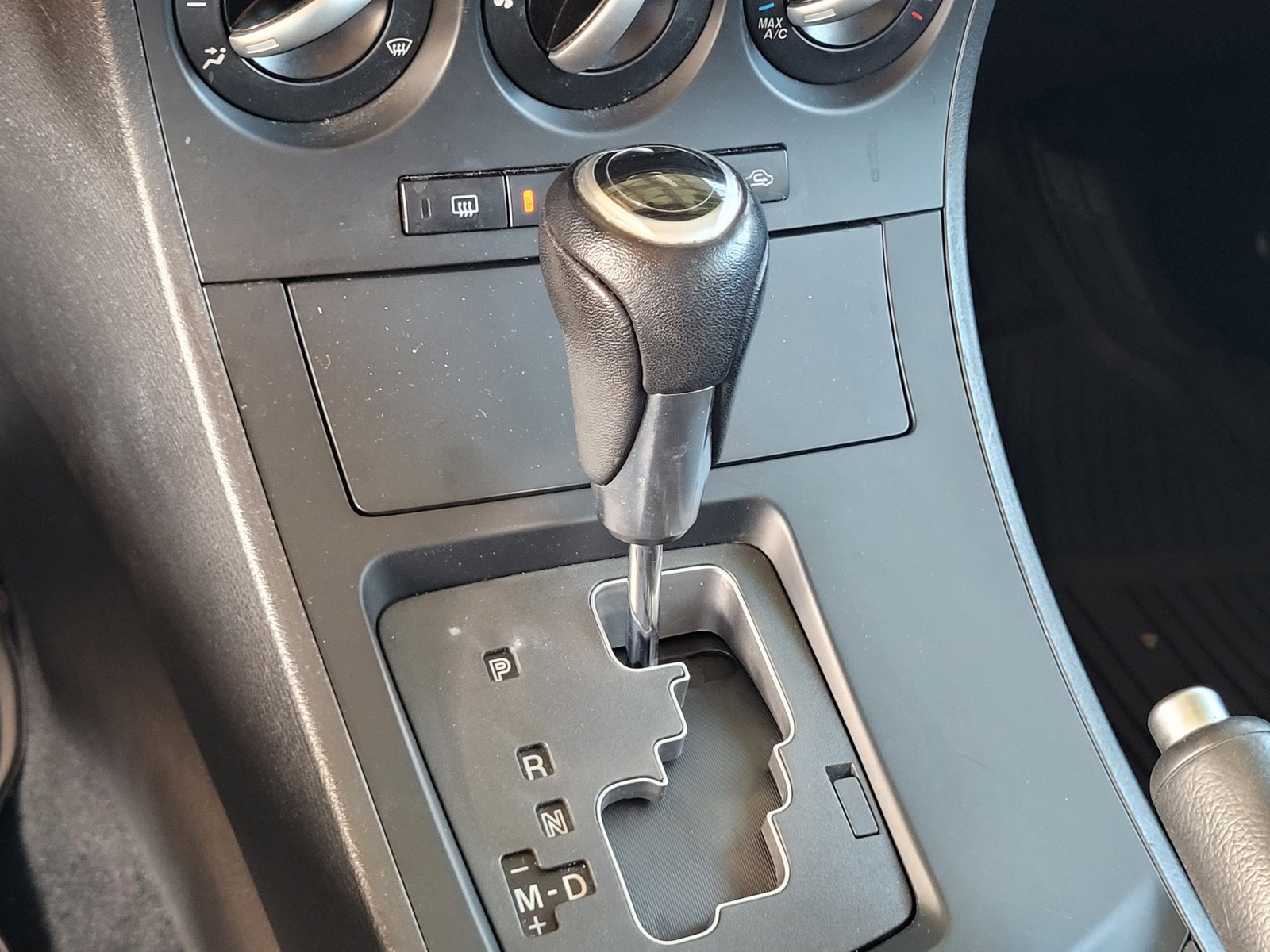 Used 2012 MAZDA MAZDA3 i Touring FWD image 15