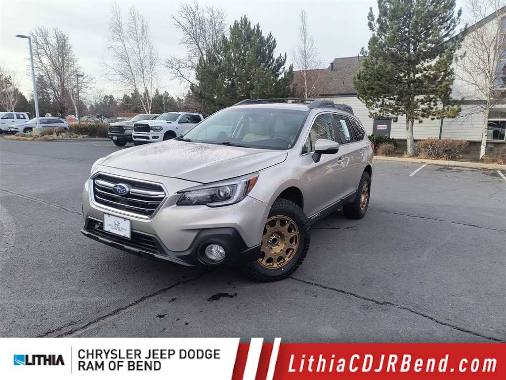 Used 2018 Subaru Outback 3.6R Limited image 1